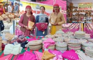 हिम इरा शॉप से गांव की बेटियां, महिलाएं बन रहीं उद्यमी Him Ira Shop