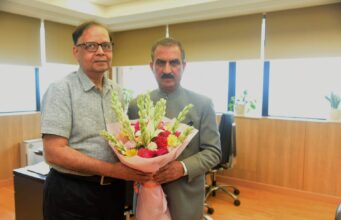 मुख्यमंत्री ने 16वें वित्तायोग के अध्यक्ष से राजस्व घाटा अनुदान जारी रखने का आग्रह किया 16th Finance Commission