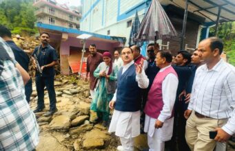 पीड़ित परिवारों को सांत्वना देते हुए नड्डा ने कहा कि केंद्र सरकार उनके पुनर्वास में कोई कमी नहीं छोड़ेगी Nadda