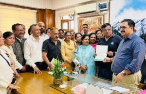 पेयजल किल्लत पर भाजपा का हल्ला बाेल, जलशक्ति विभाग कार्यालय के बाहर प्रदर्शऩ, राज्यपाल को ज्ञापन drinking water shortage