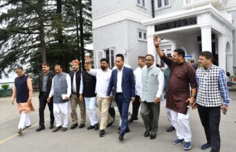 जहां 10 साल पहले 83 हजार में नीलाम हुई थी दुकानें अब वहीं 4800 में बेची : जयराम Himachal Pradesh Corruption