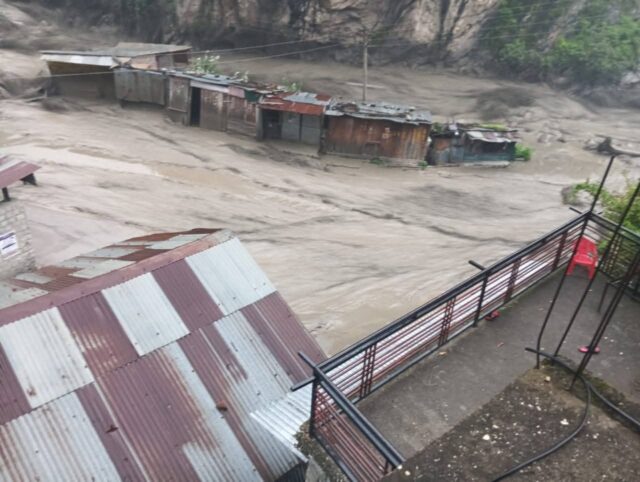 #FlashFloodHimachal