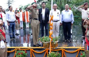 शूलिनी विश्वविद्यालय ने देशभक्ति की भावना के साथ स्वतंत्रता दिवस मनाया #IndiaAt79