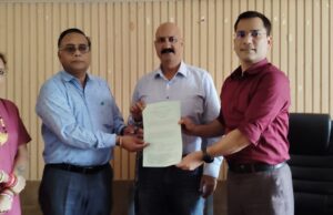 नगर निगम मंडी और आईटीआई मंडी के बीच ऐतिहासिक एमओयू पर हस्ताक्षर MoU between Nagar Nigam Mandi and ITI