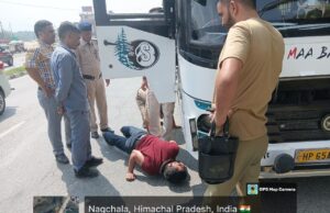 नागचला चौक में 50 वाहनों की जांच, नियम तोड़ने वालों पर सख्ती Nagchala Vehicle Checking