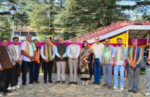 मुख्यमंत्री पूर्व सरकार और अपने मंत्रियों पर सवाल उठाने की बजाय अपनी जिम्मेदारी निभाएं : जय राम ठाकुर Jai Ram Thakur news