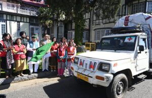 राज्यपाल ने कुल्लू और चम्बा जिलों के आपदा प्रभावित परिवारों के लिए राहत सामग्री के वाहनों को किया रवाना Himachal Pradesh relief