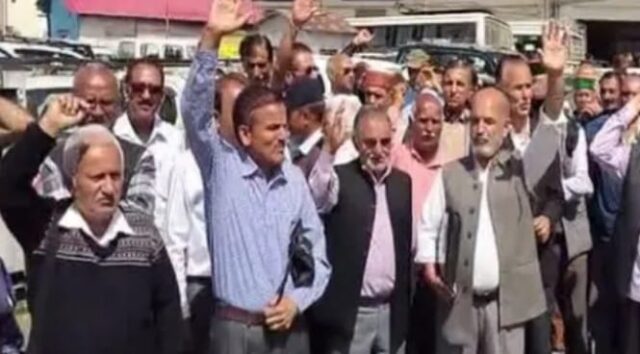 HRTC pensioners protest