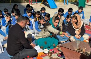 कुनिहार गुरुकुल इंटरनेशनल स्कूल में तुलसी पूजन, हवन एवं क्रिसमस पर्व का संयुक्त आयोजन कुनिहार न्यूज़