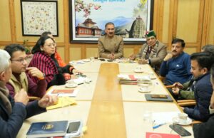 मुख्यमंत्री ने स्वास्थ्य सेवाओं में ऑनलाइन सुविधाओं का समावेश करने के निर्देश दिए Himachal Health Services