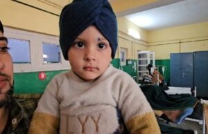 माँ की ममता ने बचाई तीन साल के तेजस की जान, 200 फुट गिरी बस में भी बच्चे को आई नहीं एक खरोच Sirmaur Bus Accident