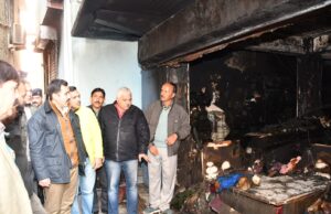 दुःख की इस घड़ी में प्रदेश सरकार प्रभावितों के साथ – विक्रमादित्य सिंह Solan Arki Fire Incident