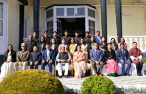 राज्यपाल ने भारतीय लेखा परीक्षा एवं लेखा सेवा के परिविक्षाधीन अधिकारियों से किया संवाद Governor Himachal Pradesh