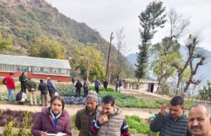 सोलन में सब्जी फसलों पर सीज़न-लॉन्ग प्रशिक्षण कार्यक्रम के दौरान दैनिक गतिविधियाँ जारी Solan Vegetable Training Program
