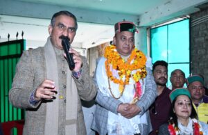 हिमकॉन के अध्यक्ष विकेश चौहान ने मुख्यमंत्री से की भेंट HIMCON Chairman Vikesh Chauhan