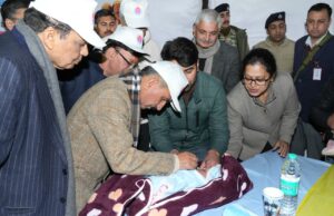 मुख्यमंत्री ने किया पल्स पोलियो अभियान का शुभारम्भ चमियाणा में बच्चों के लिए स्थापित होगा एडवांस पीडियाट्रिक सेंटरअस्पतालों में वृद्धजनों के लिए आरम्भ होगी विशेष ओपीडी परामर्श स्लॉट सुविधा CM Sukhu Pulse Polio