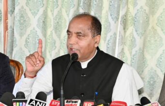 जानकारी नहीं है तो जानकारी जुटाए और कार्रवाई करें मुख्यमंत्री: जयराम ठाकुर