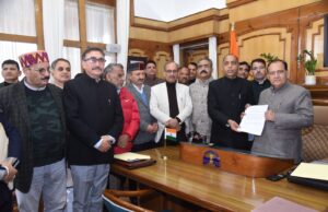 मुख्यमंत्री ने तीन साल सदन के भीतर और बाहर झूठ बोलकर ही बिताए: जयराम ठाकुर