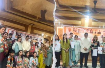 कर्नल संजय शांडिल की अगुवाई में 19 युवाओं ने थामा कांग्रेस का दामन