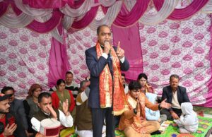 अधिकारियों की आपसी लड़ाई में सीएम बेबस, बचकाने, शर्मनाक और हास्यास्पद तर्क दे रहे : जयराम ठाकुर