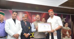 हिमाचल की 19 विभूतियों को दिया गया हिमाचल आइकन अवार्ड 2026