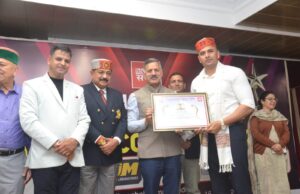 हिमाचल की 19 विभूतियों को दिया गया हिमाचल आइकन अवार्ड 2026