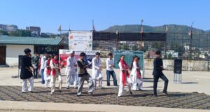 सतत विकास लक्ष्यों की ओर अग्रसर गुरुकुल के विद्यार्थी: एसडीजी पर विशेष प्रार्थना सभा का आयोजन