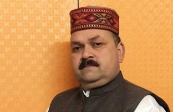 नगर पंचायत कंडाघाट वार्ड-2 में रोहित मोहन गोयल की दमदार एंट्री, बदल सकती है चुनाव की तस्वीर