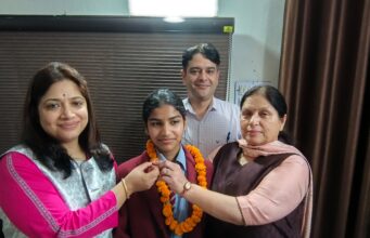 प्राची ने साइंस में 97.8% अंकों से हासिल किया प्रदेश में छठा स्थान, स्कूल देगा निशुल्क आईआईटी कोचिंग