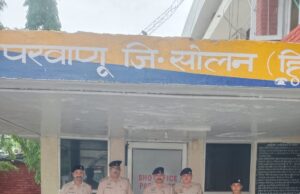 होटल में जुआ खेलते दस लोग गिरफ्तार, 78 हजार रुपए बरामद