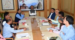 मुख्यमंत्री ने एफआरए के तहत 2183 सड़कों के लिए वन भूमि हस्तांतरण की व्यापक योजना तैयार करने के दिए निर्देश