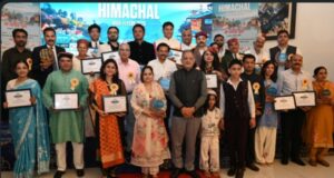 समाज को शिक्षित करने और सकारात्मक परिवर्तन लाने में मीडिया की महत्वपूर्ण भूमिकाः राज्यपाल