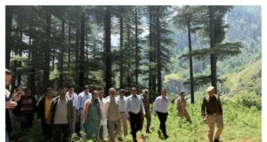 बड़ा भंगाल में मुख्यमंत्री बोले, राजनीति करने नहीं दुख-दर्द बांटने आया हूं