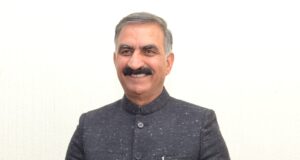 मुख्यमंत्री ने केंद्रीय ऊर्जा मंत्री से फोन पर बात की, अधिकारों के लिए मांगा सहयोग