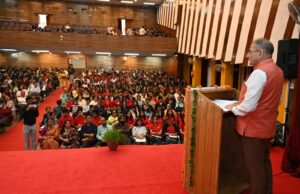 औषधीय पौधों के वैज्ञानिक उपयोग से हिमाचल में हरित उद्यम राजधानी बनने की क्षमताः राज्यपाल