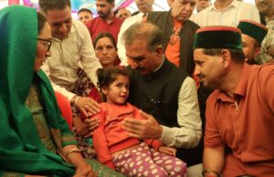 बोह क्षेत्र के बेघर परिवारों को गृह निर्माण और अन्य सामान के लिए 8.50 लाख की आर्थिक सहायता: मुख्यमंत्री