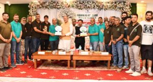 पौधरोपण मानवता के सुरक्षित भविष्य का आधार है: राज्यपाल