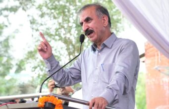 मुख्यमंत्री ने हमीरपुर में साईंस कॉलेज, एलाइड एवं स्वास्थ्य सेवा महाविद्यालय और एम्स स्तर के आयुर्वेदिक संस्थान की घोषणा की