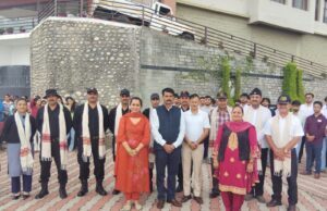 बाहरा विश्वविद्यालय के विद्यार्थियों ने IAMD के साथ मनाया स्वतंत्रता दिवस