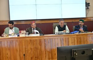 पात्र व्यक्तियों तक कल्याणकारी योजनाओं का लाभ पहुंचाना सुनिश्चित कर रही सरकारः मुख्यमंत्री