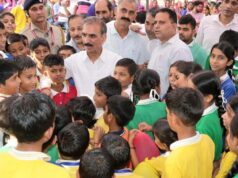 विद्यार्थियों से मुख्यमंत्री का संवाद, करियर से लेकर स्वच्छता और पेपर लीक तक हुए सवाल