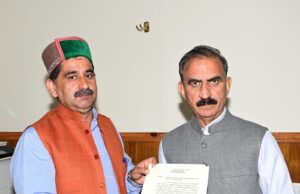 मुख्यमंत्री से मधुमक्खी पालकों के प्रतिनिधिमंडल ने भेंट की