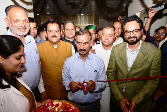मुख्यमंत्री ने नेरचौक चिकित्सा महाविद्यालय में 23 करोड़ रुपये की एमआरआई मशीन का किया शुभारम्भ, 51 करोड़ रूपये की पीईटी स्कैन ब्लॉक की रखी आधारशिला