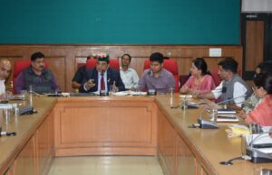 विकास कार्यों का समयबद्ध एवं गुणवत्तापूर्ण निष्पादन प्रदेश सरकार की प्राथमिकता – डॉ. शांडिल