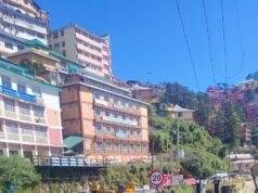 शिमला में देवनगर के पास सड़क मरम्मत, यातायात प्रभावित