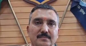 शिमला में पूर्व SSP संजीव कुमार गांधी पर कांस्टेबल के ₹1.87 लाख के बिल हड़पने और फंड से ₹2.35 लाख की अवैध निकासी का आरोप, FIR दर्ज